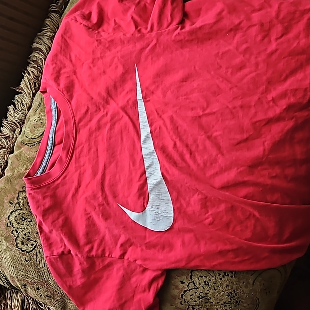 Nike tee shirt